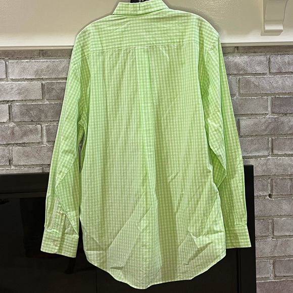 Vineyard Vines - Picture 2 of 2